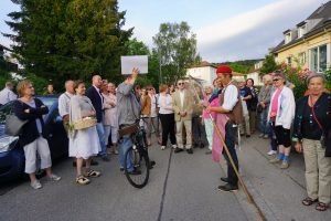 Historische Szene während der Ortsführung 2017 in Herrsching